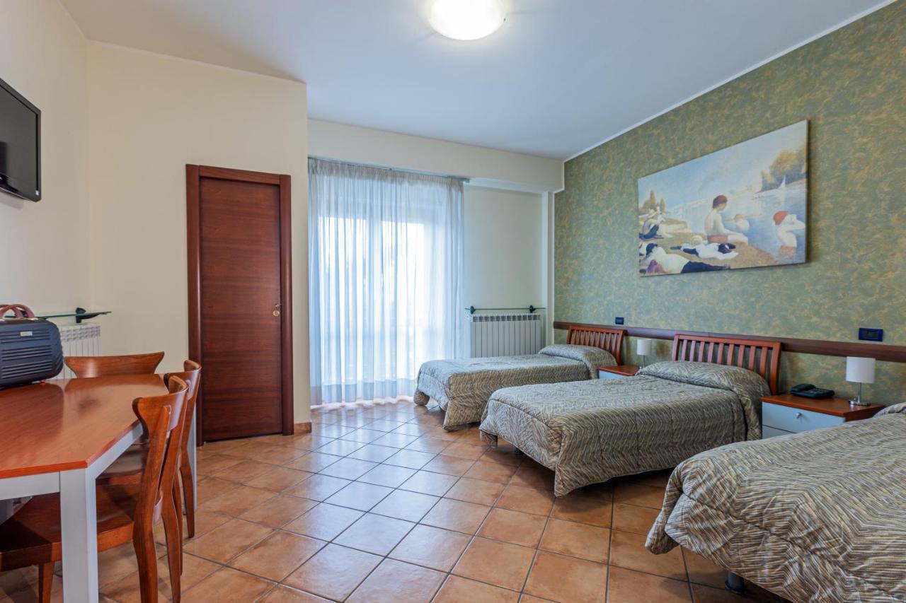 Hotel Azzurro L'Aquila Exterior photo