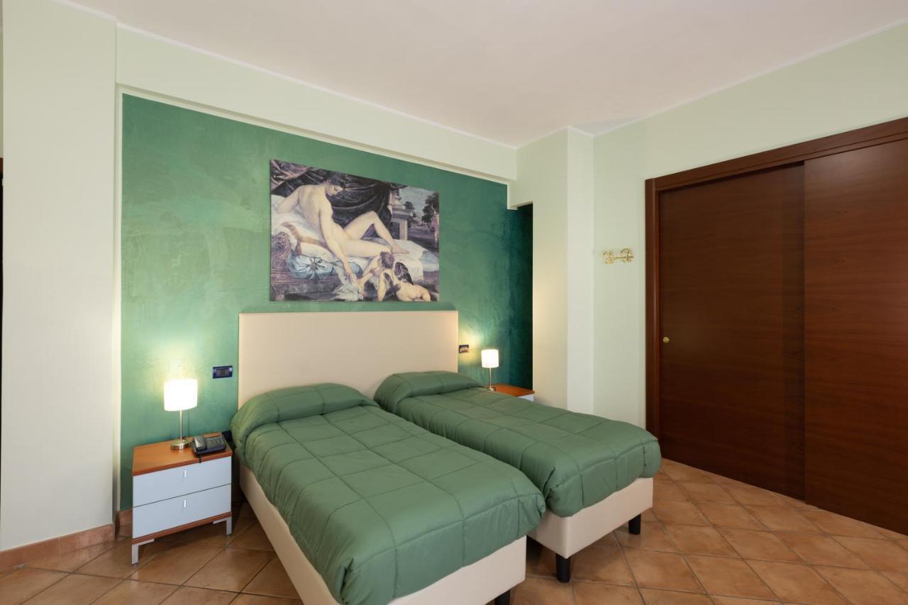 Hotel Azzurro L'Aquila Exterior photo